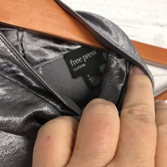 FREE PRESS TOP - Picture 5 of 7
